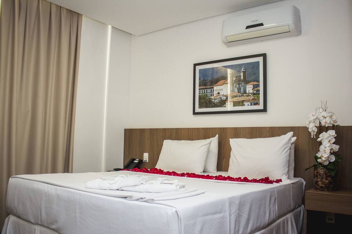 Premium Double Room | มินิบาร์, ตู้นิรภัยในห้องพัก, โต๊ะทำงาน, Wi-Fi ฟรี