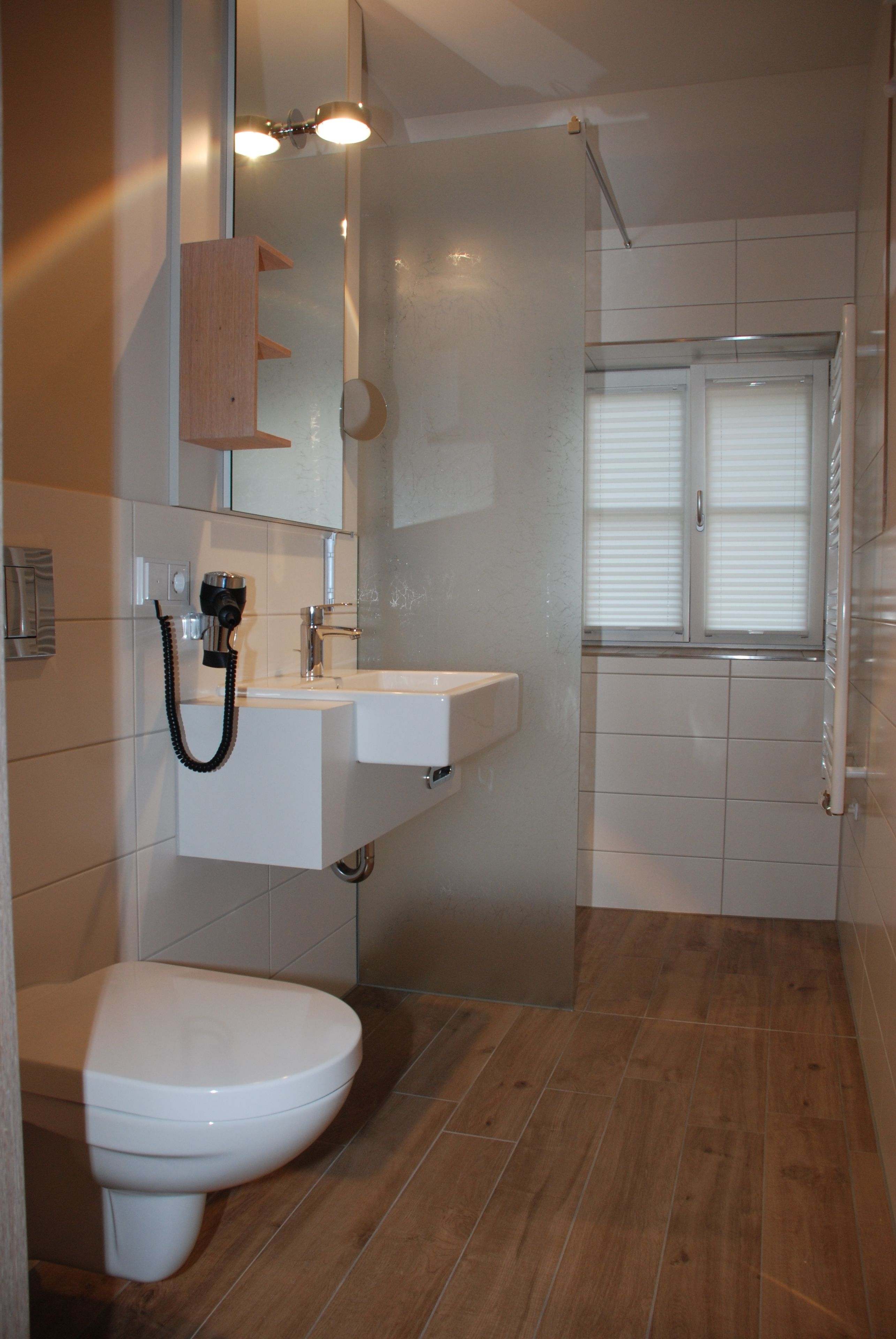 comfort single room | bathroom | shower, hair dryer, slippers, towels