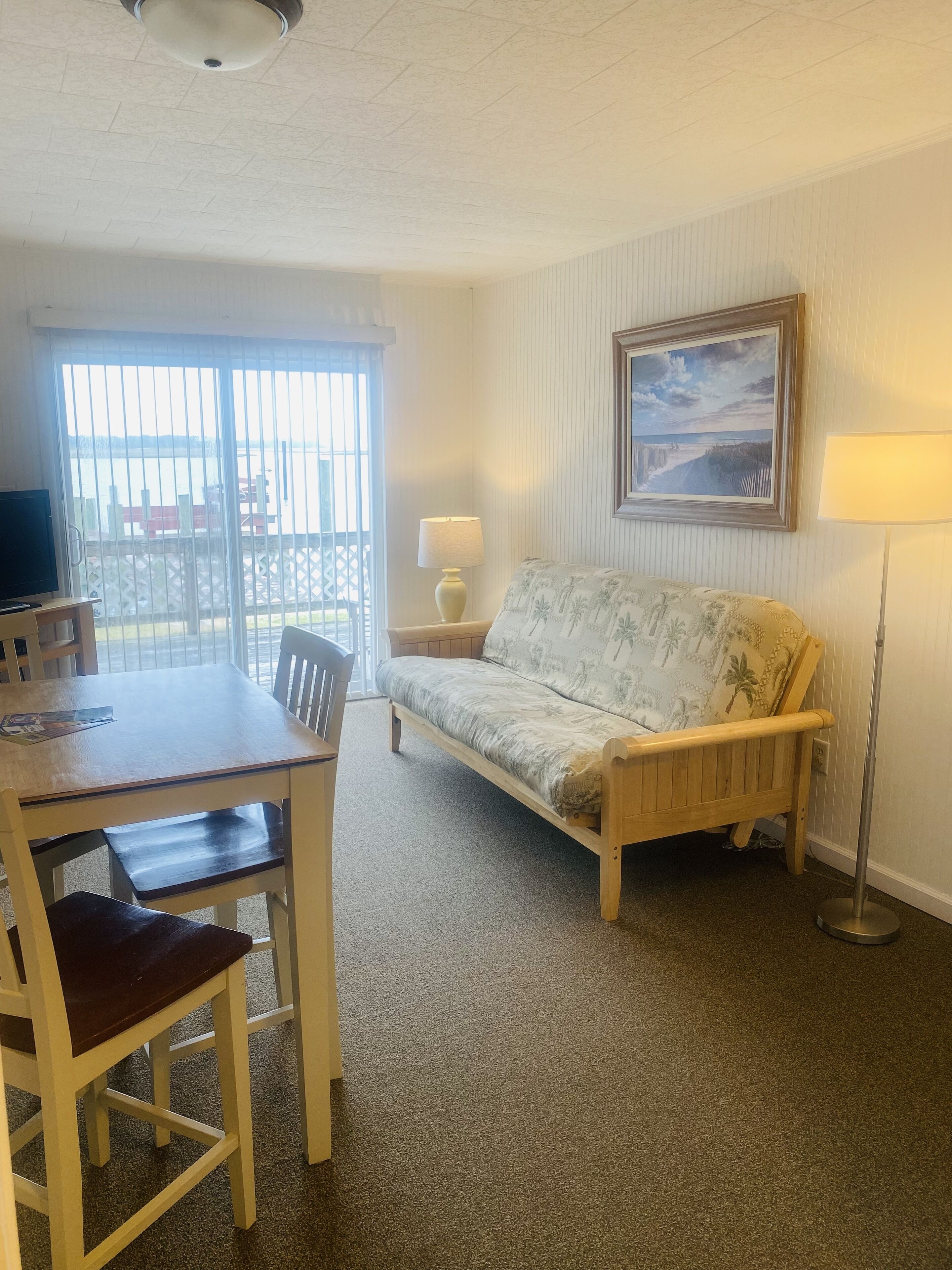 premium 1 bedroom waterfront cottage, full kitchen | 2 bedrooms, pillow-top beds, iron/ironing board, free wifi