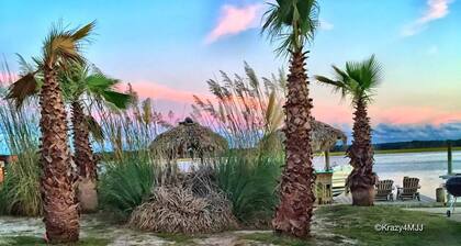 Snug Harbor Marina and Hotel