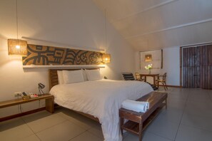 Een minibar, een kluis op de kamer, verduisterende gordijnen