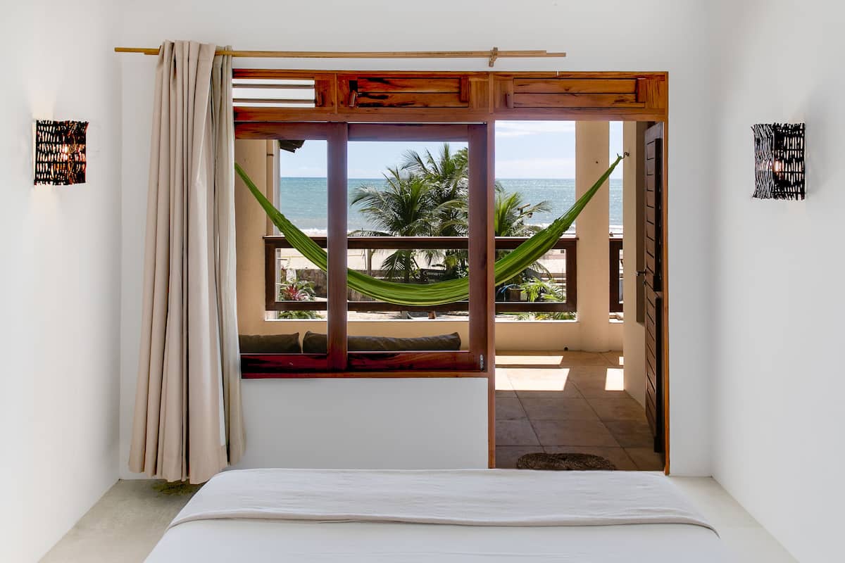 Superior Double Deluxe Room, Ocean View | 客房内保险箱、免费 WiFi、床单