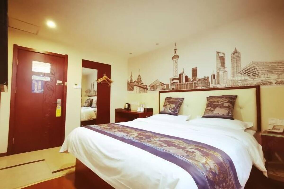 In-room safe, blackout drapes, iron/ironing board (on request)
