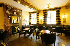 Bar (on property) - Ilkley Riverside Hotel (Ilkley)