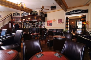 Lounge - Ilkley Riverside Hotel (Ilkley)