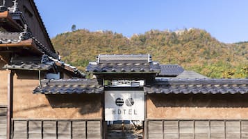 施設の正面