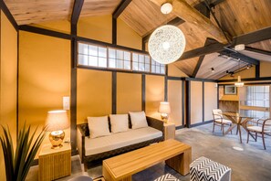 Premium bedding, in-room safe, iron/ironing board, free WiFi - EN Takeda Castle Town Hotel (Asago)