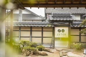 Courtyard - EN Takeda Castle Town Hotel (Asago)