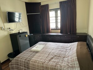 Standard Room | Blackout curtains, free WiFi - Orchid House (Bangkok)