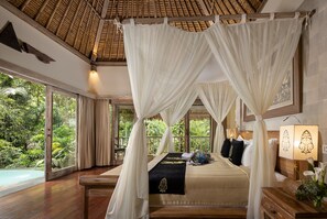 One Bedroom River Edge Villa with Free Benefits | Minibar, in-room safe, desk, rollaway beds - The Kayon Resort (Ubud)