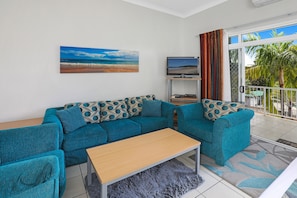 Family Studio | Living room