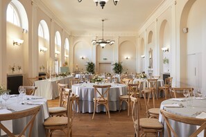 Meeting facility - Kings Head (Cirencester)