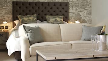 Egyptian cotton sheets, premium bedding, in-room safe, desk