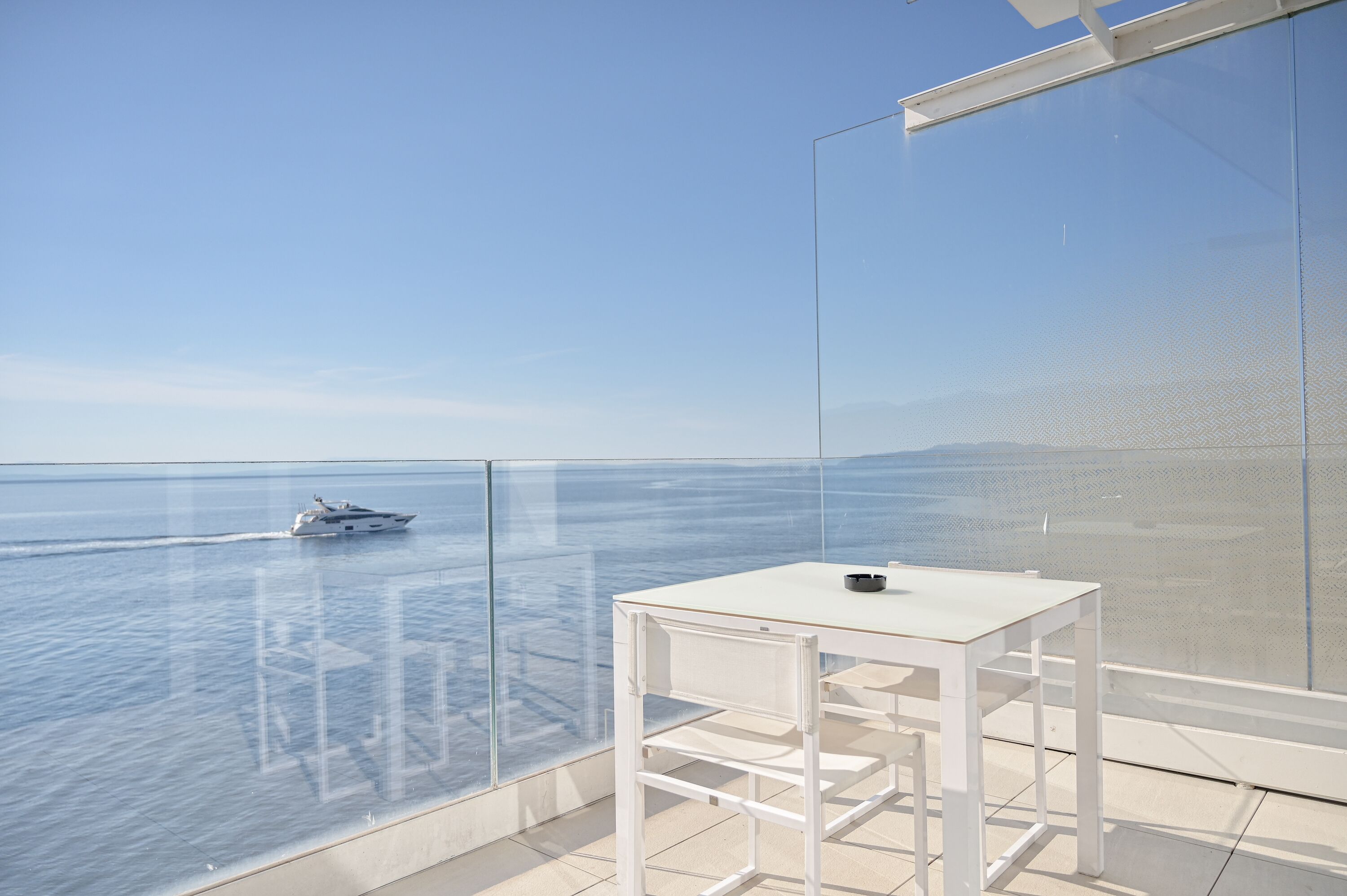 Suite Deluxe, idromassaggio, vista mare | Vista dalla camera