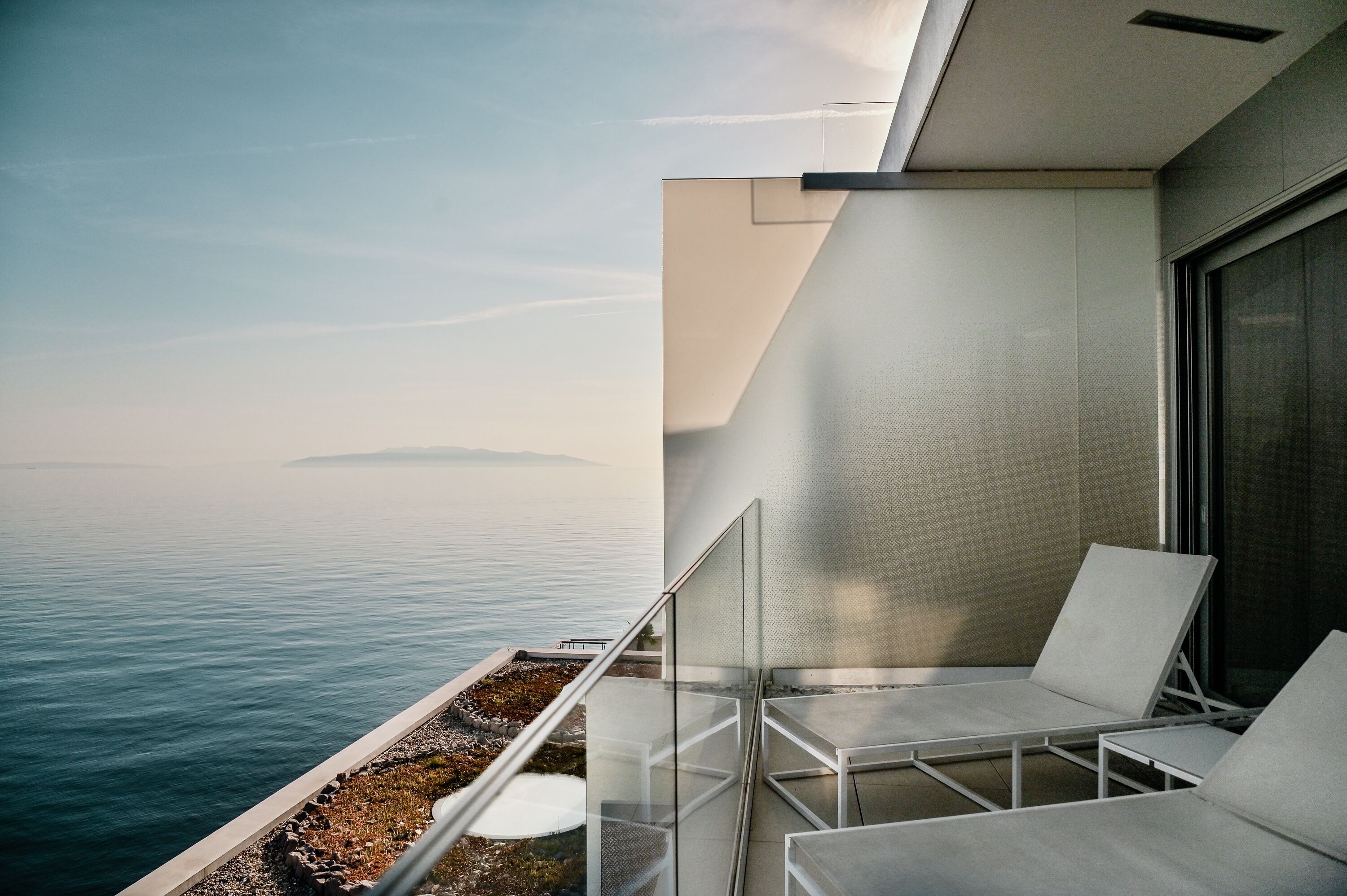 Suite Deluxe, bañera de hidromasaje, vistas al mar | Terraza o patio