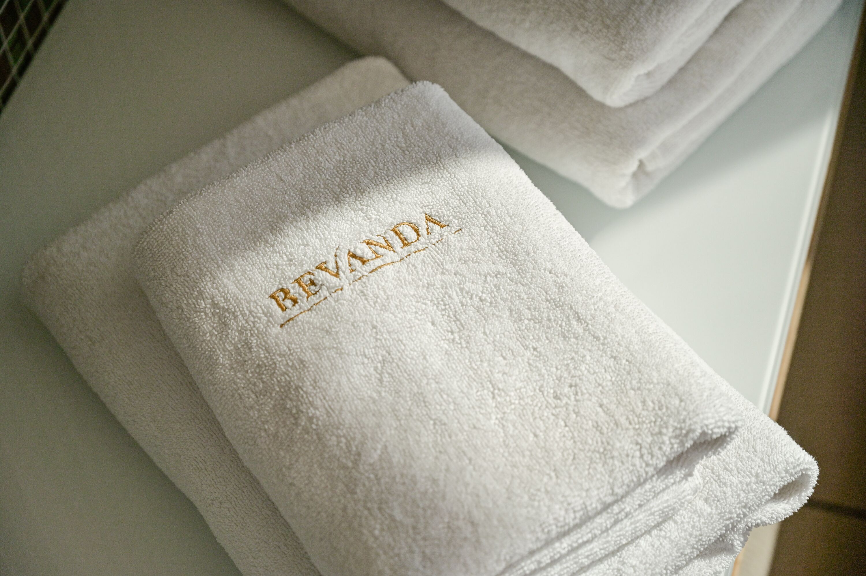 deluxe double room, jetted tub, sea view | bathroom | separate bathtub and shower, jetted bath, rainfall showerhead