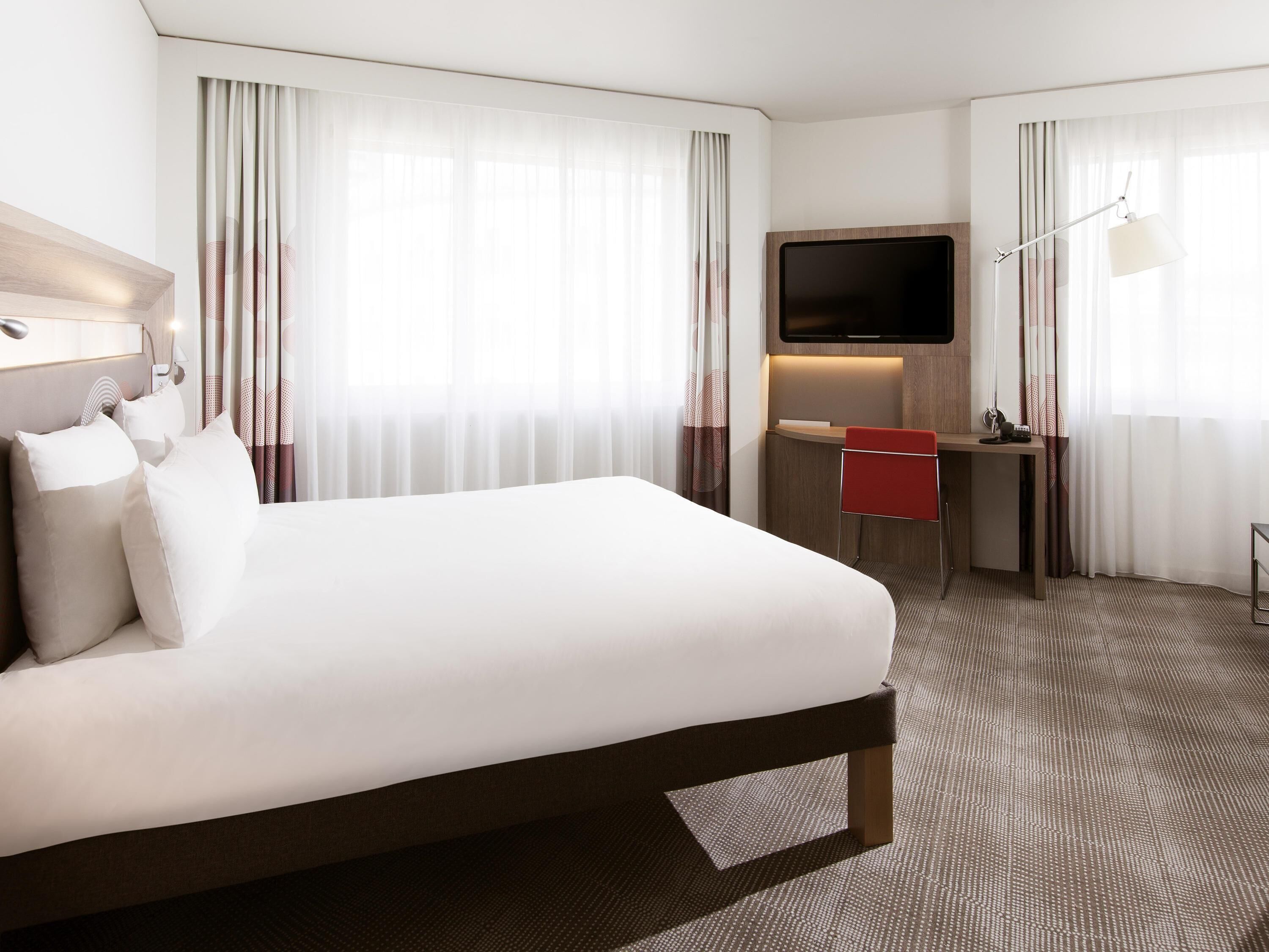 Free minibar items, in-room safe, desk, laptop workspace