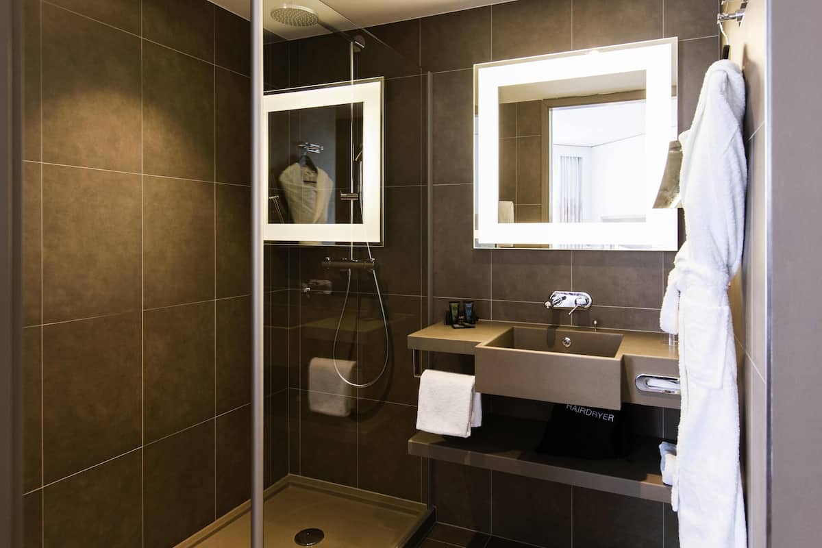Free minibar items, in-room safe, desk, laptop workspace