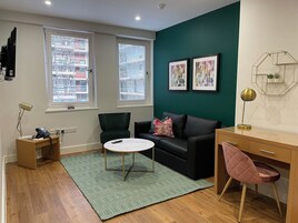 55-inch Smart TV with digital channels, Netflix, streaming services