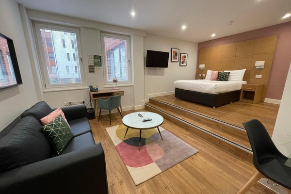 Deluxe Studio, 1 Double Bed | Living area