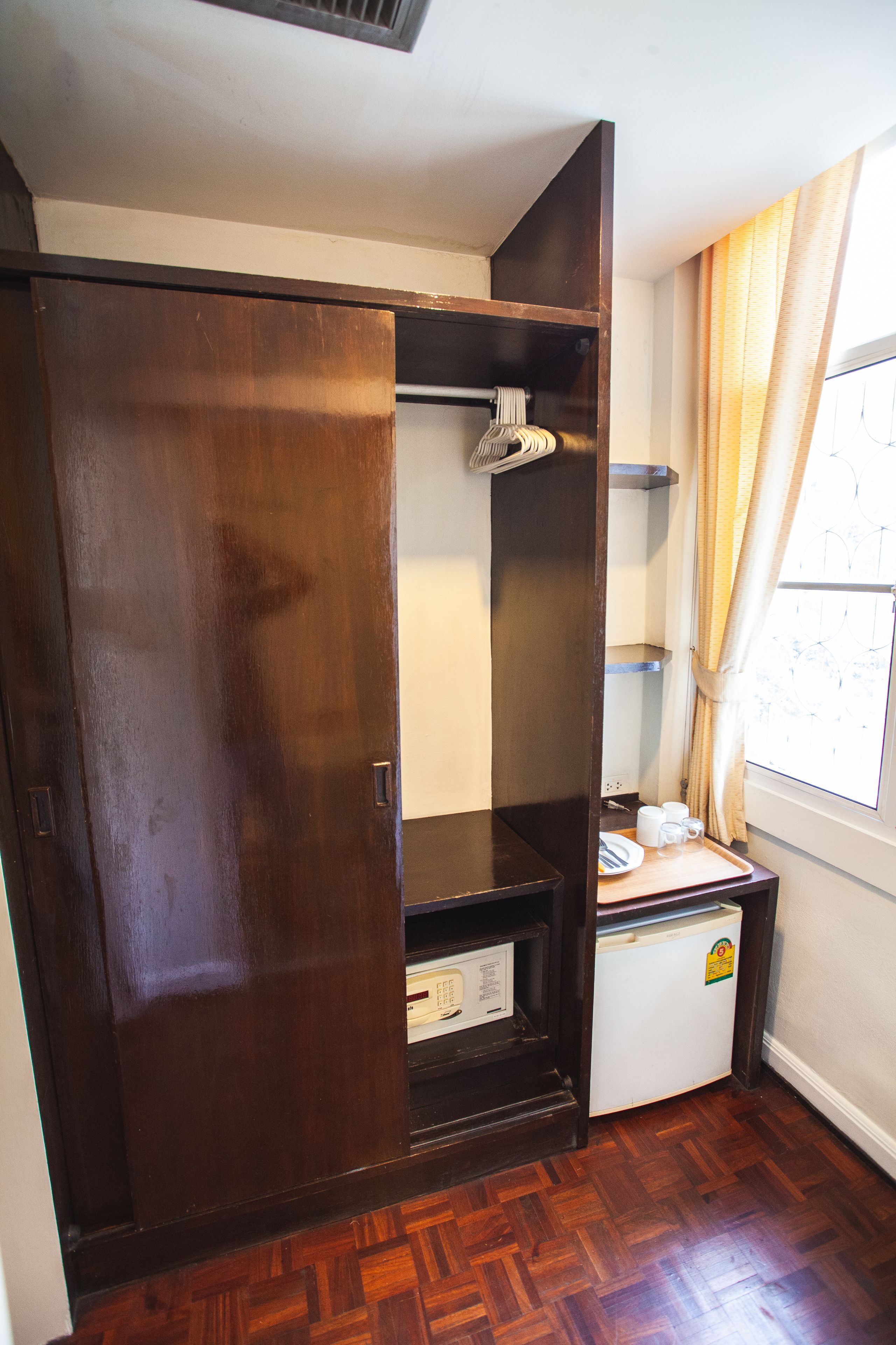 in-room safe, iron/ironing board, free wired internet