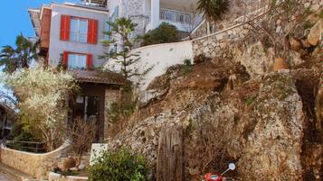 Fachada de la propiedad