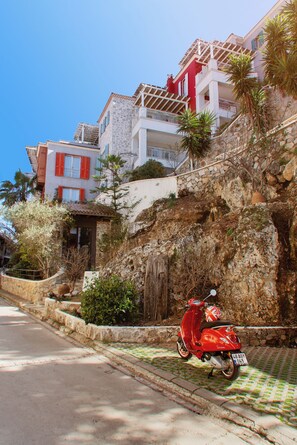 Fachada de la propiedad