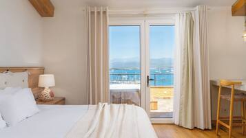 Mandarin House (Annex) Loft Suit & Terrace Jacuzzi NO ELEVATOR | Egyptian cotton sheets, premium bedding, pillowtop beds, minibar