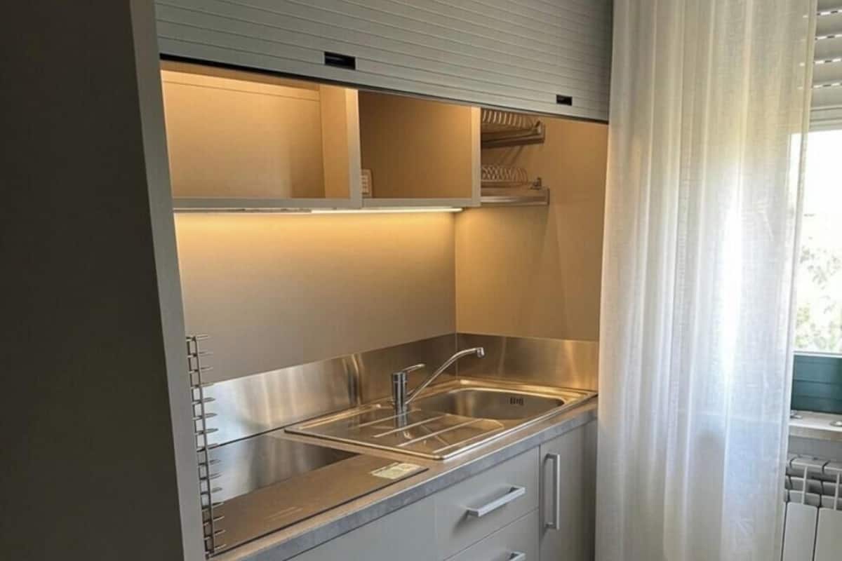 Deluxe Apartment, 1 Bedroom | Private kitchen