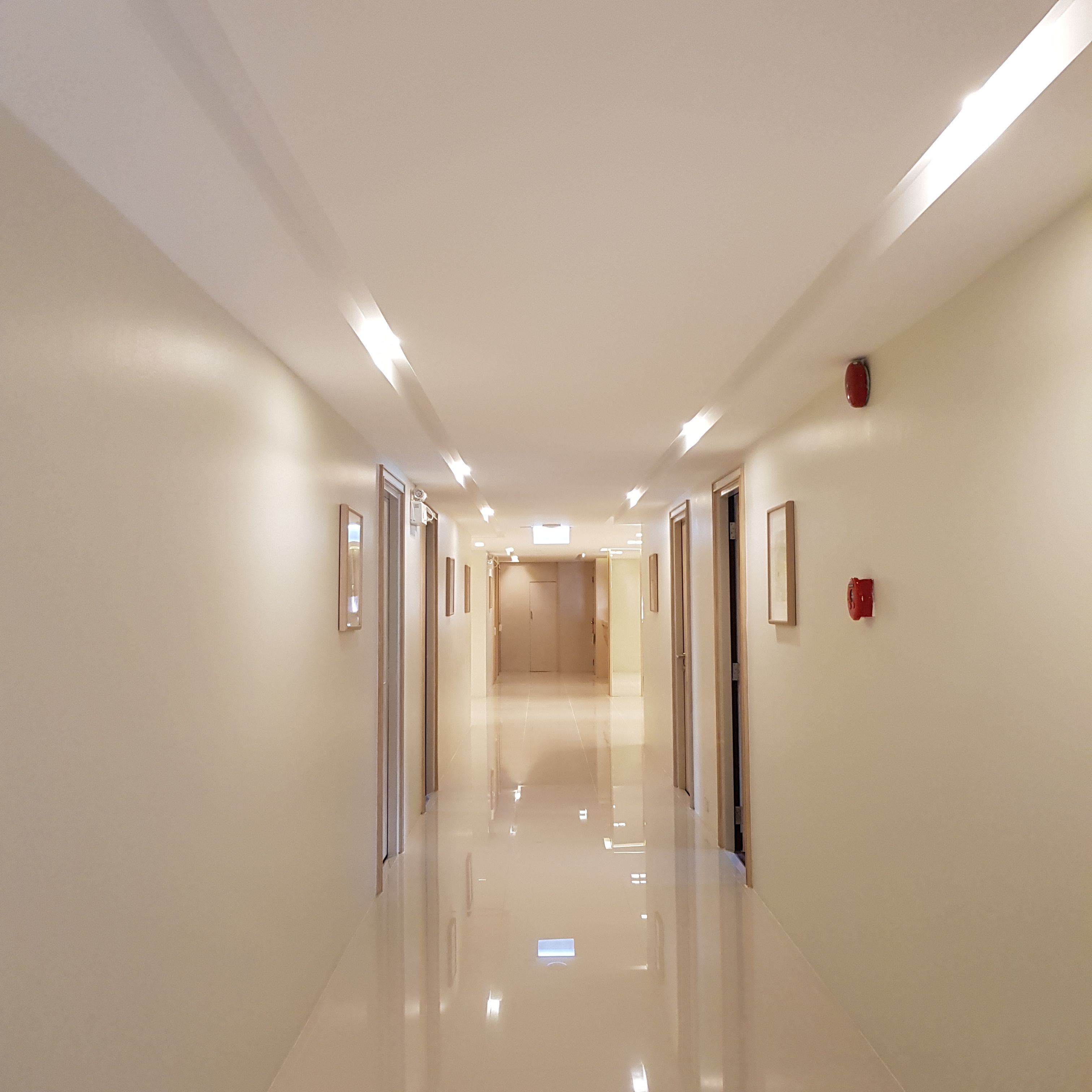 Deluxe Double or Twin Room, 1 Bedroom | Minibar, in-room safe, desk, free WiFi