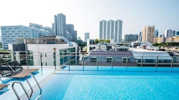 室外泳池