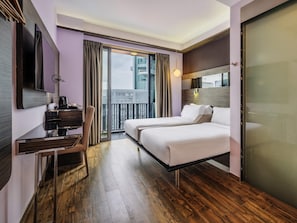 Classic Room, 2 Single Beds, Balcony - Mercure Singapore Tyrwhitt (Singapore)