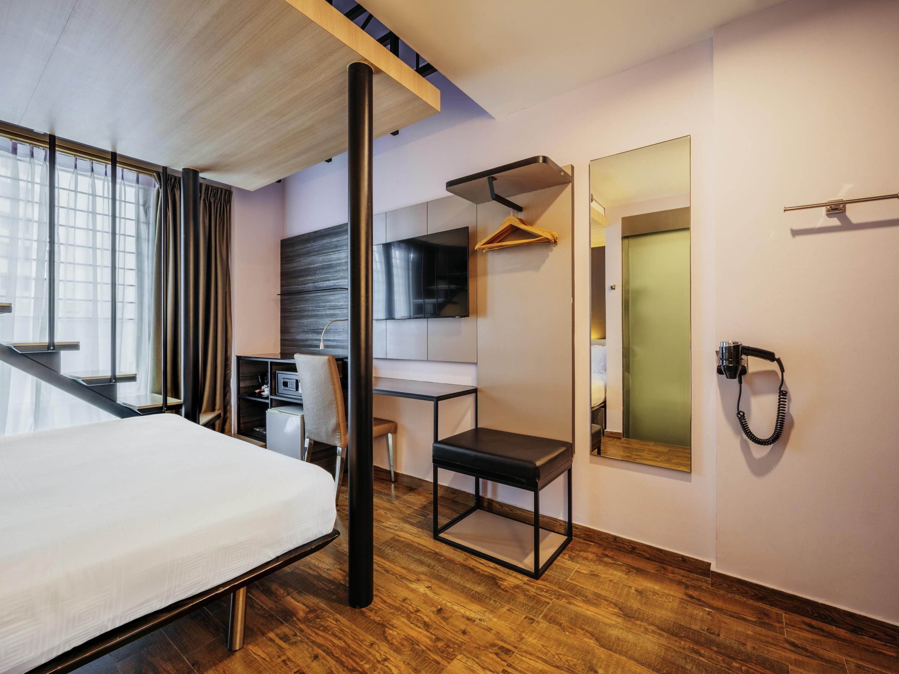 Familierom, flere senger | Safe på rommet, skrivebord og skrivebord for bærbar PC