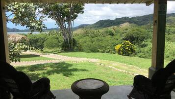 Décoration personnalisée, Wi-Fi gratuit, draps fournis