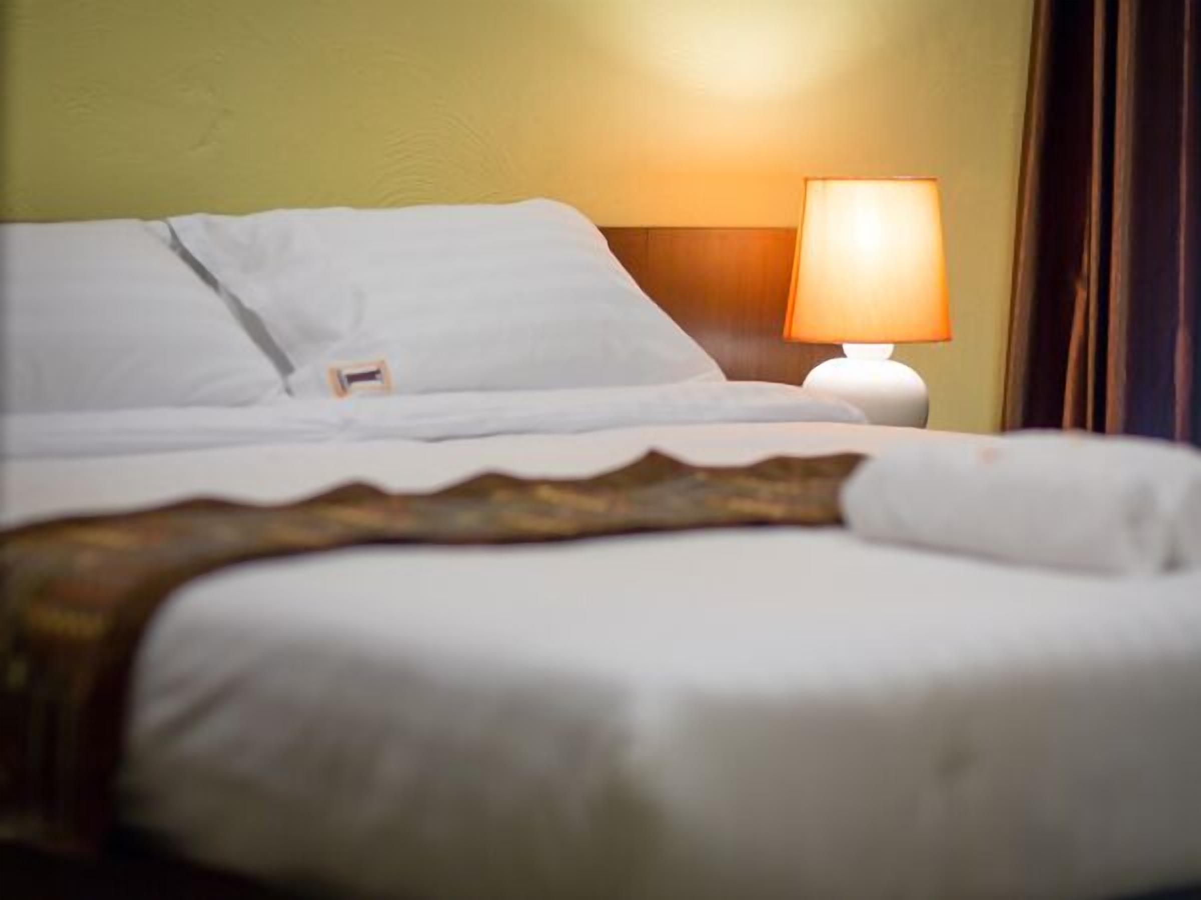 in-room safe, desk, blackout curtains