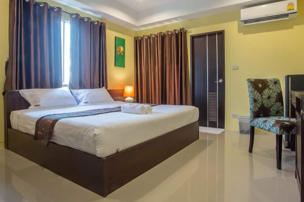 superior double room | in-room safe, desk, blackout curtains
