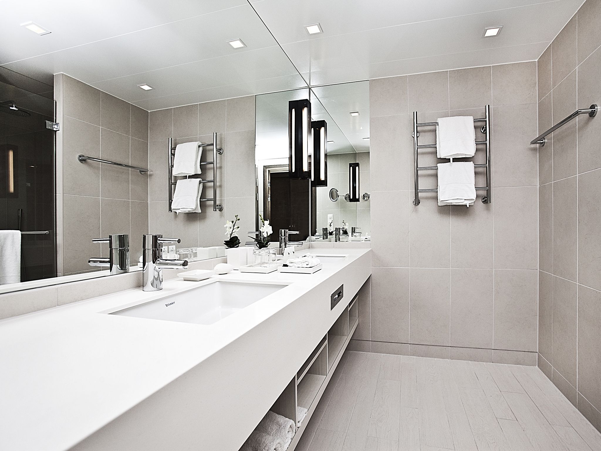 deluxe twin room | bathroom | hair dryer, bathrobes, slippers, towels