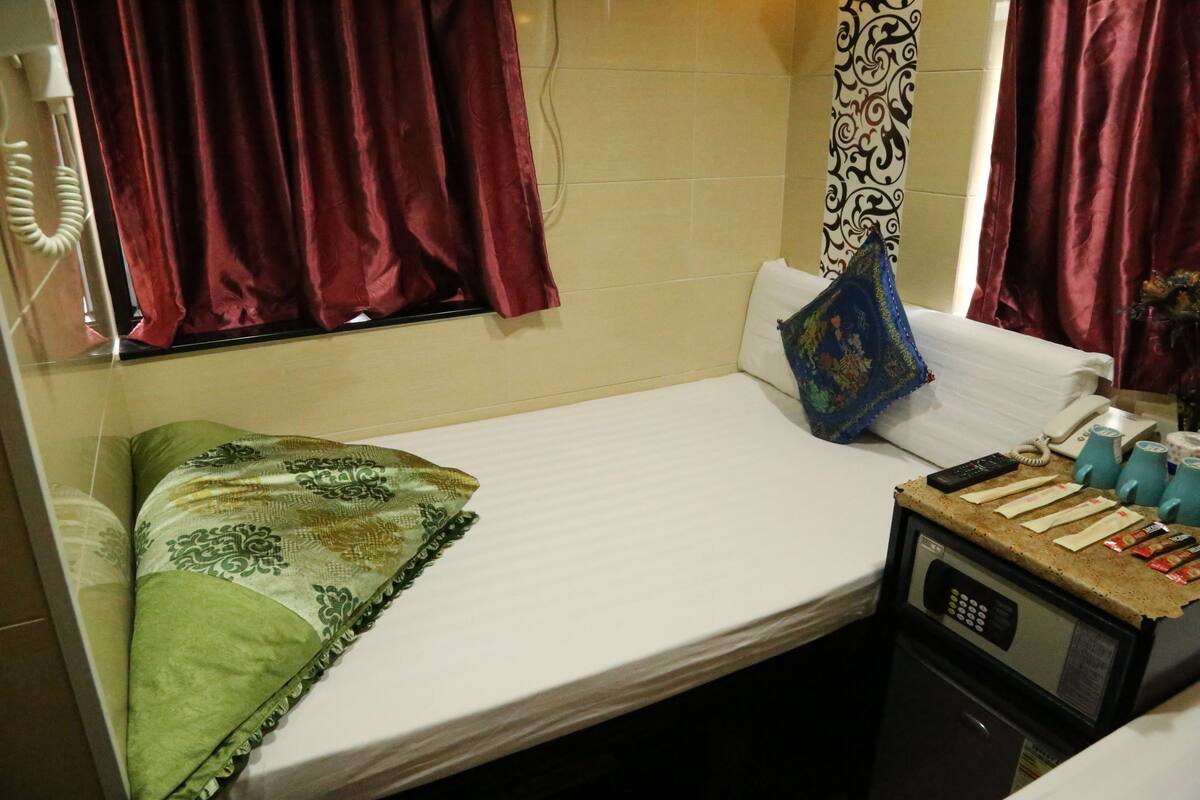 In-room safe, free WiFi, bed sheets, wheelchair access