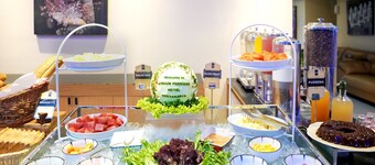 Atrium Premiere Hotel