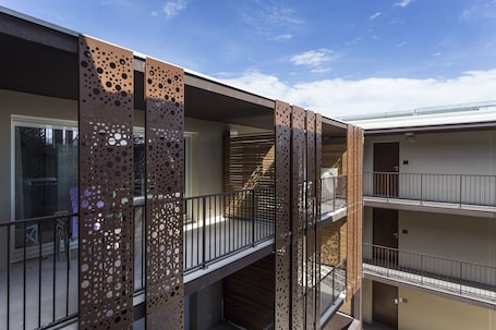 Exterior. Residhotel – Résidence Pont du Gard