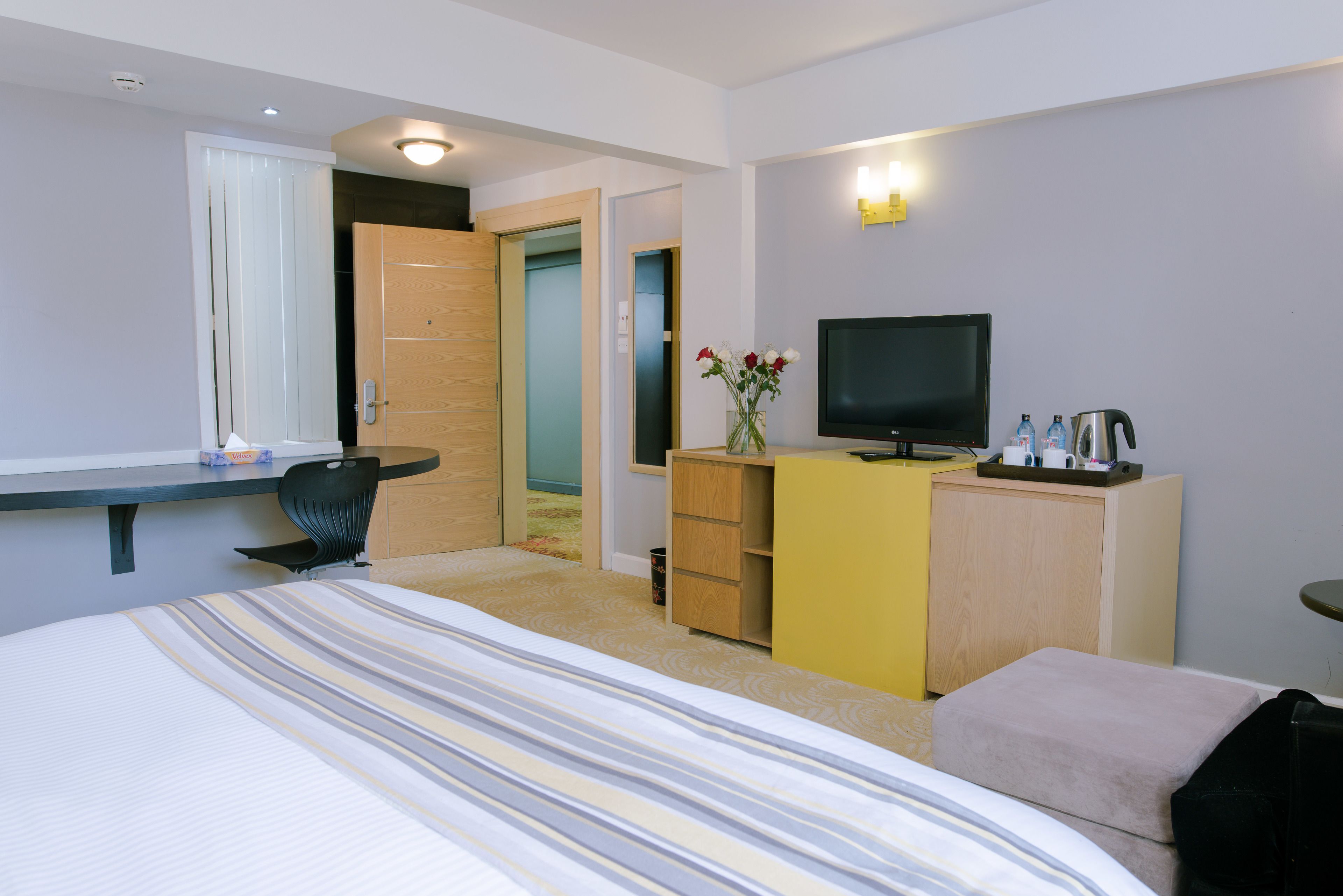 Photo - West Wood Hotel