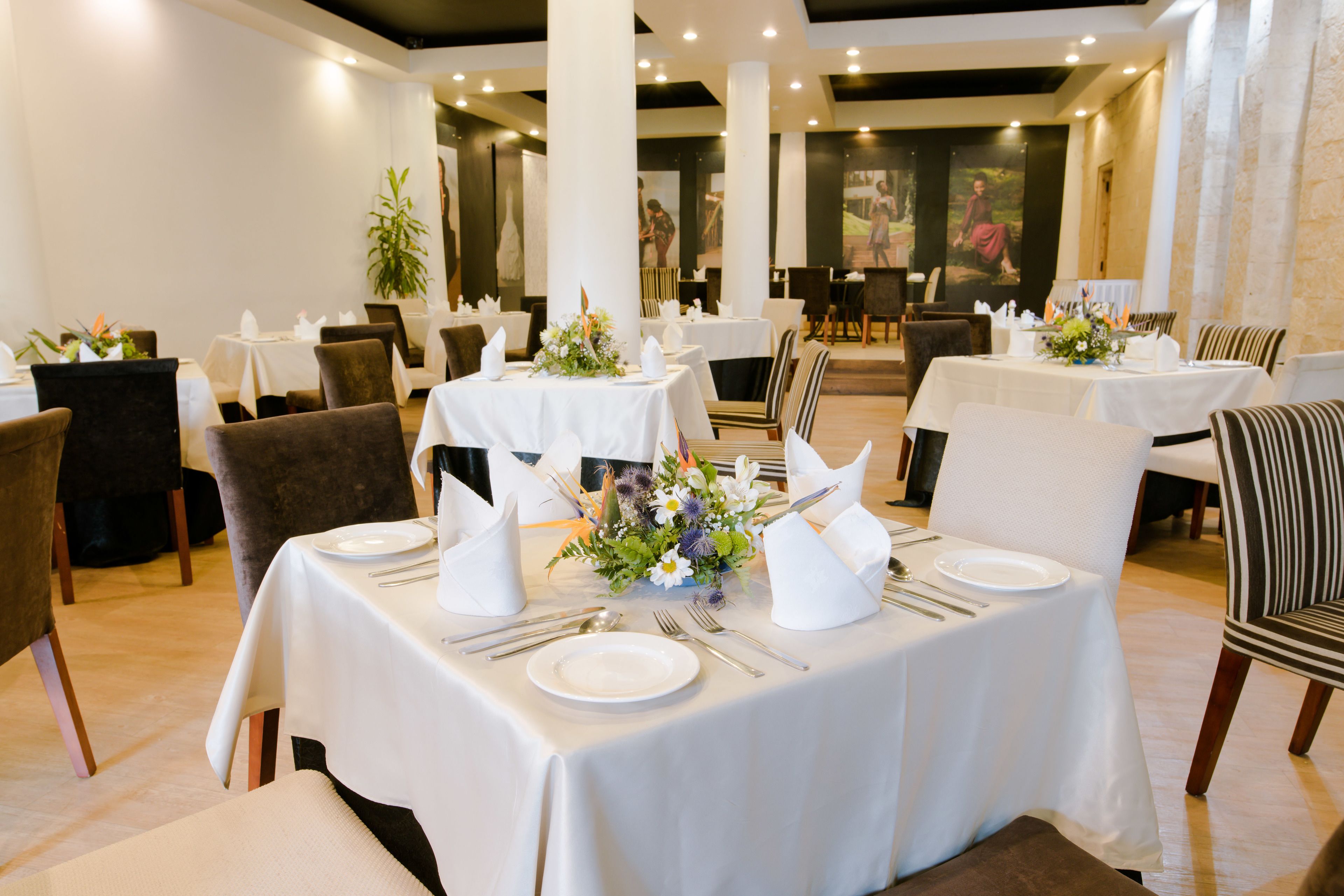 Photo - West Wood Hotel