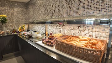 Daily buffet breakfast (EUR 15 per person)