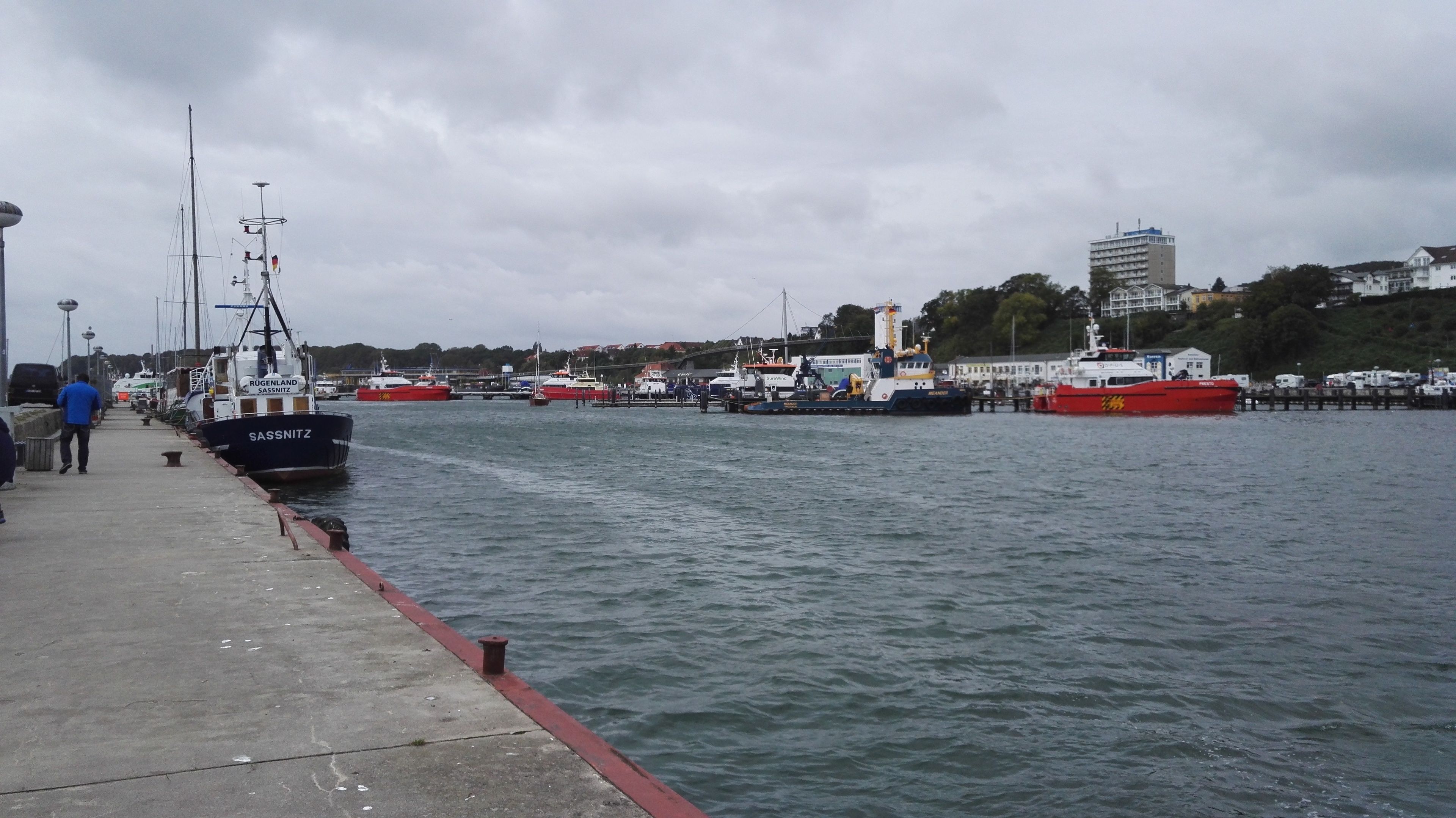 สถานที่น่าสนใจ