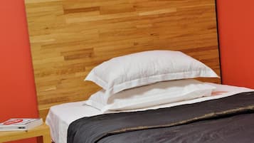 Habitación doble clásica | Ropa de cama de alta calidad y caja de seguridad en la habitación