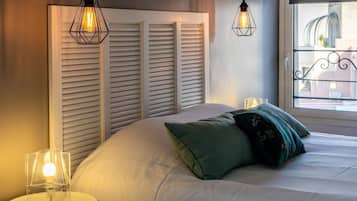 Chambre Triple, terrasse, vue mer | Bureau, fer et planche à repasser, Wi-Fi gratuit