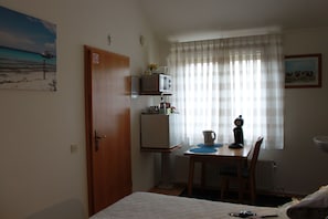 Dubbele kamer met prive badkamer | 2 quartos, roupas de cama de algodão egípcio