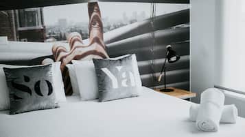 Standard One Bedroom Apartment | Frette Italian sheets, premium bedding, pillow-top beds, minibar