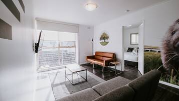 Apartamento luxo, 2 quartos | Vista do quarto