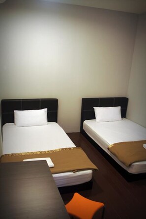 Double Room, Shared Bathroom - Guest Inn Muntri (George Town)
